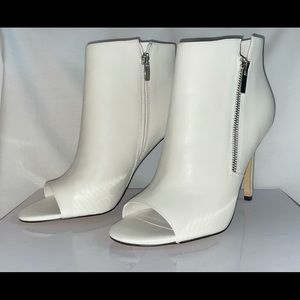 Women’s White Nine West Heels